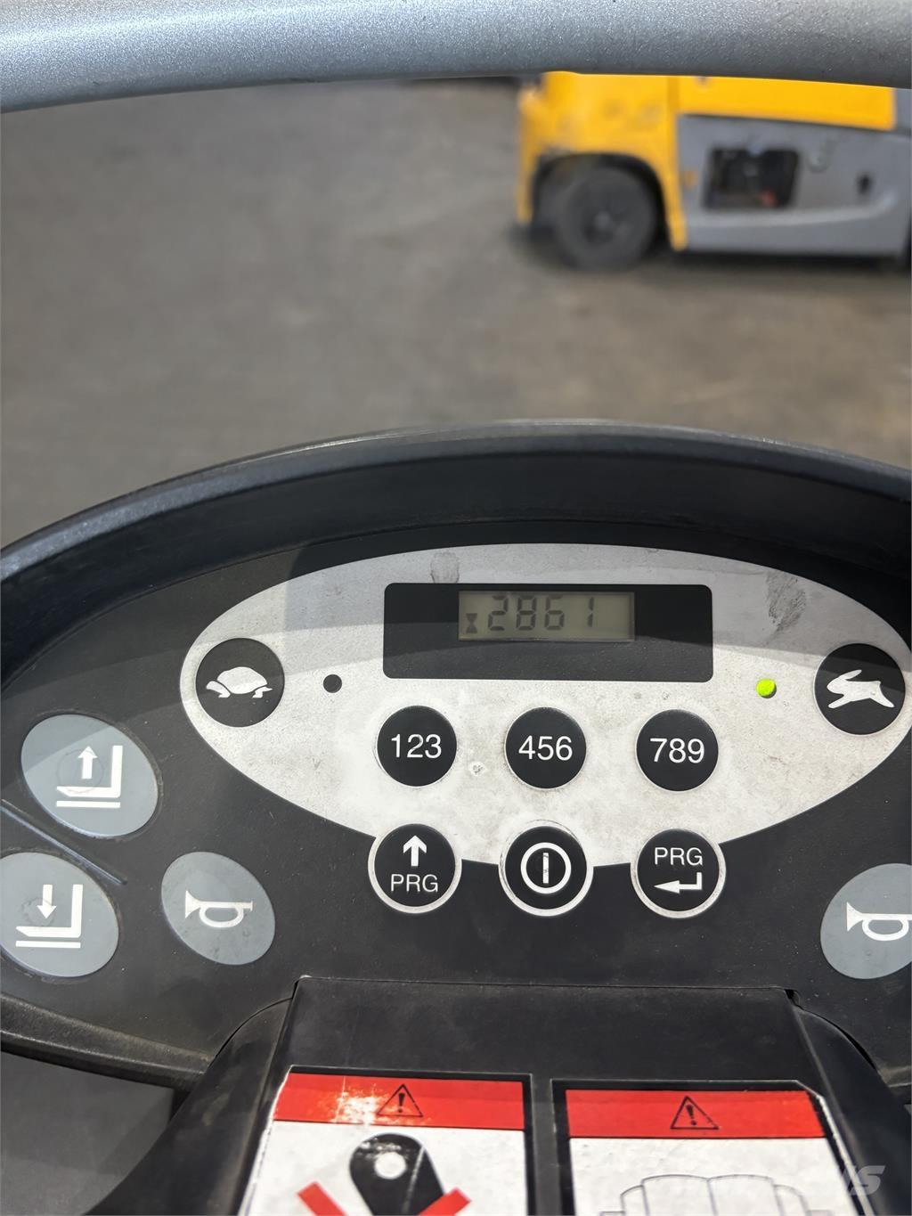 Still EXU-S22 Yaya kumandali istif makinasi