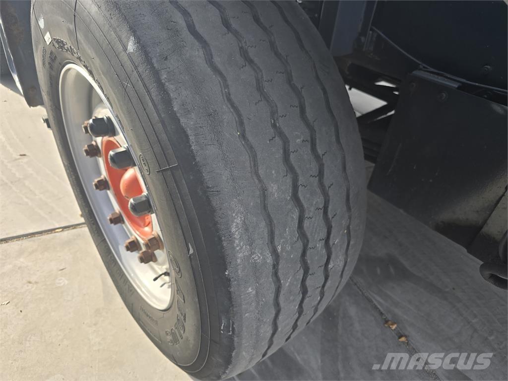  [div] DAF TT2100DH Terminal çekiciler