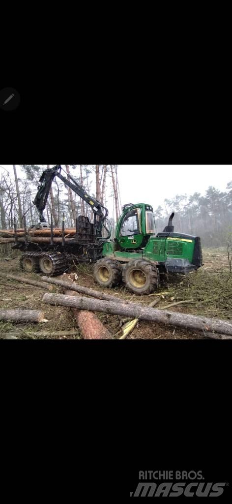 John Deere 1110 Tomruk yükleyici traktörler