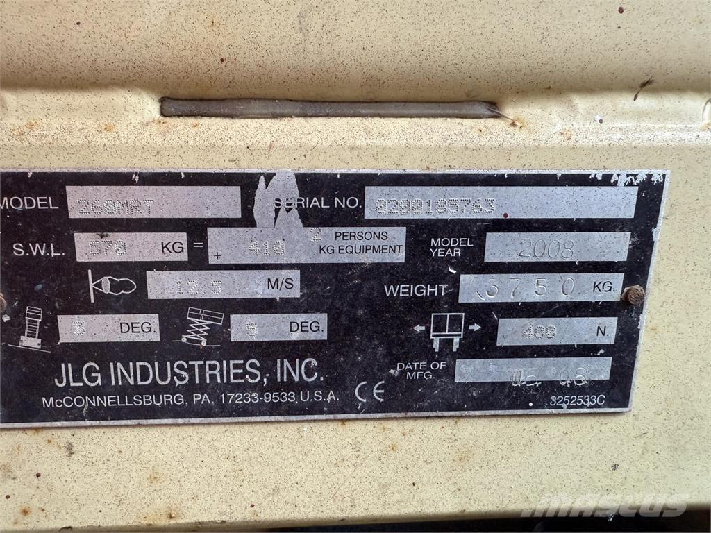 JLG 260 MRT Makasli platformlar