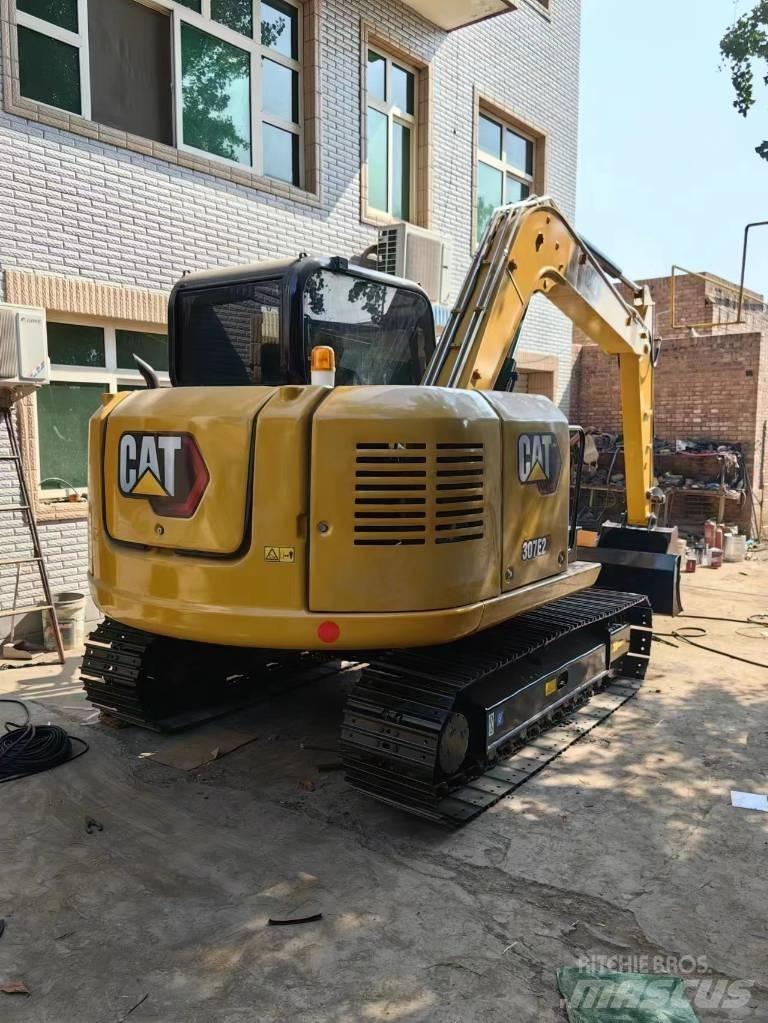 CAT 307E2 Mini ekskavatörler, 7 tona dek