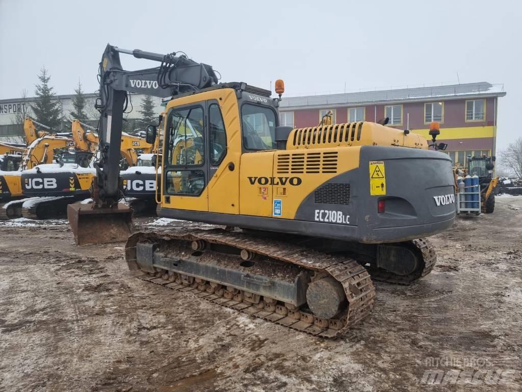 Volvo EC 210 B LC Paletli ekskavatörler