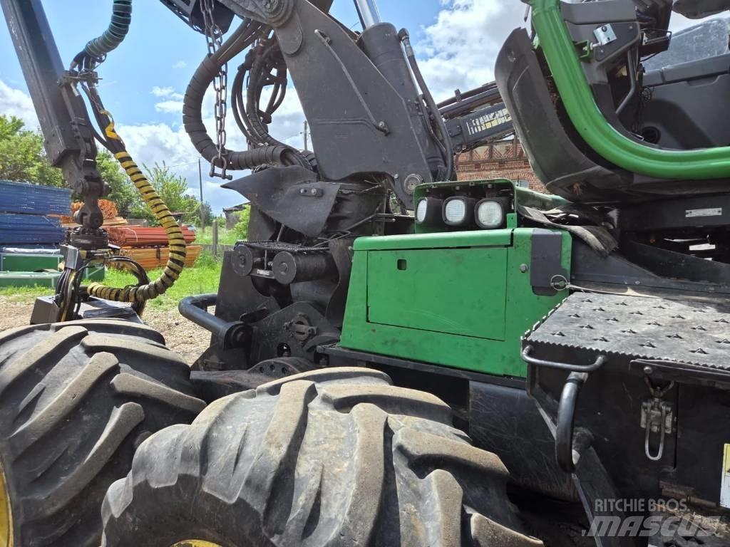 John Deere 1170 E Biçerdöverler