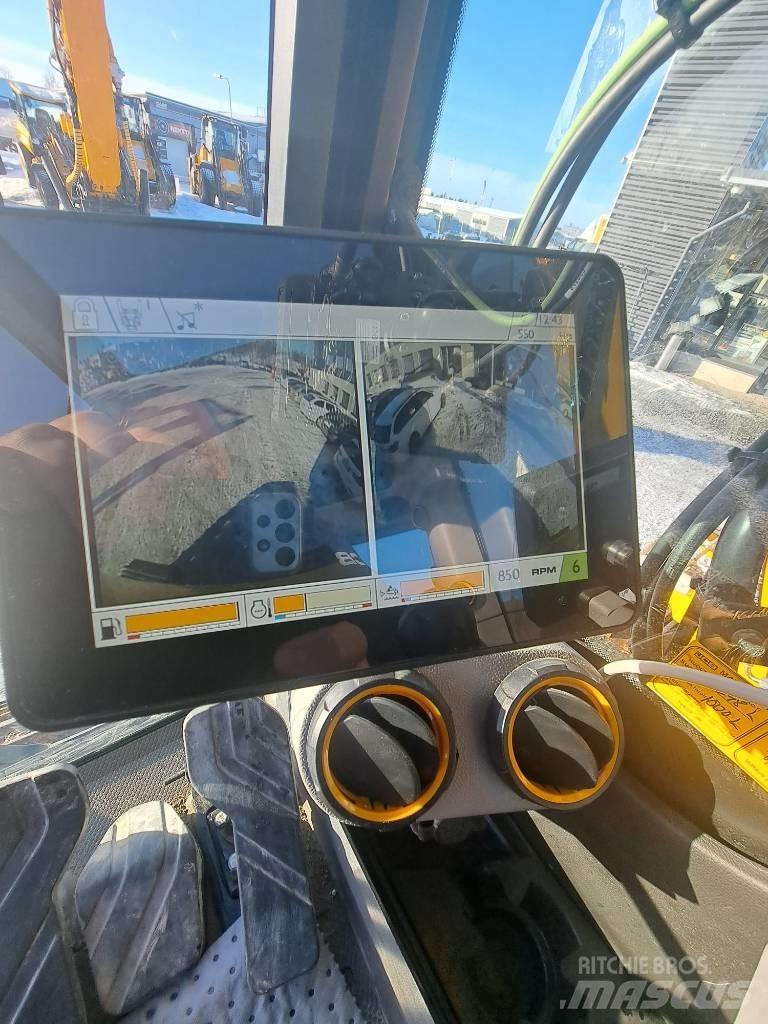 JCB 245 XR Paletli ekskavatörler