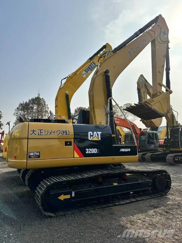 CAT 320 D Paletli ekskavatörler