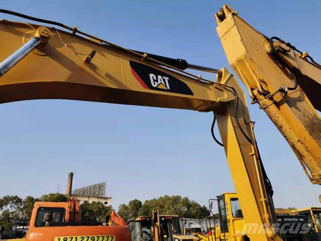 CAT 330 D Paletli ekskavatörler