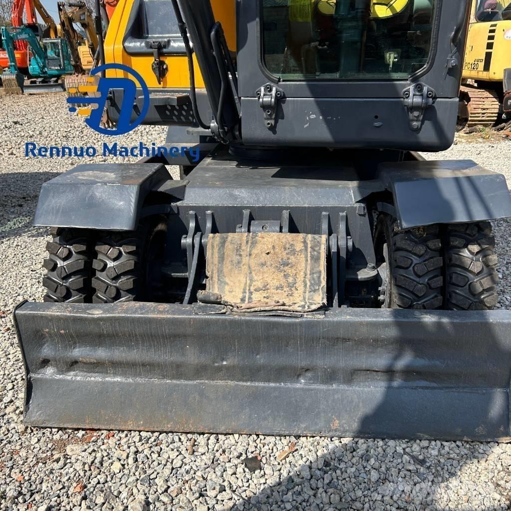 Xinyuan C75W Lastik tekerli ekskavatörler