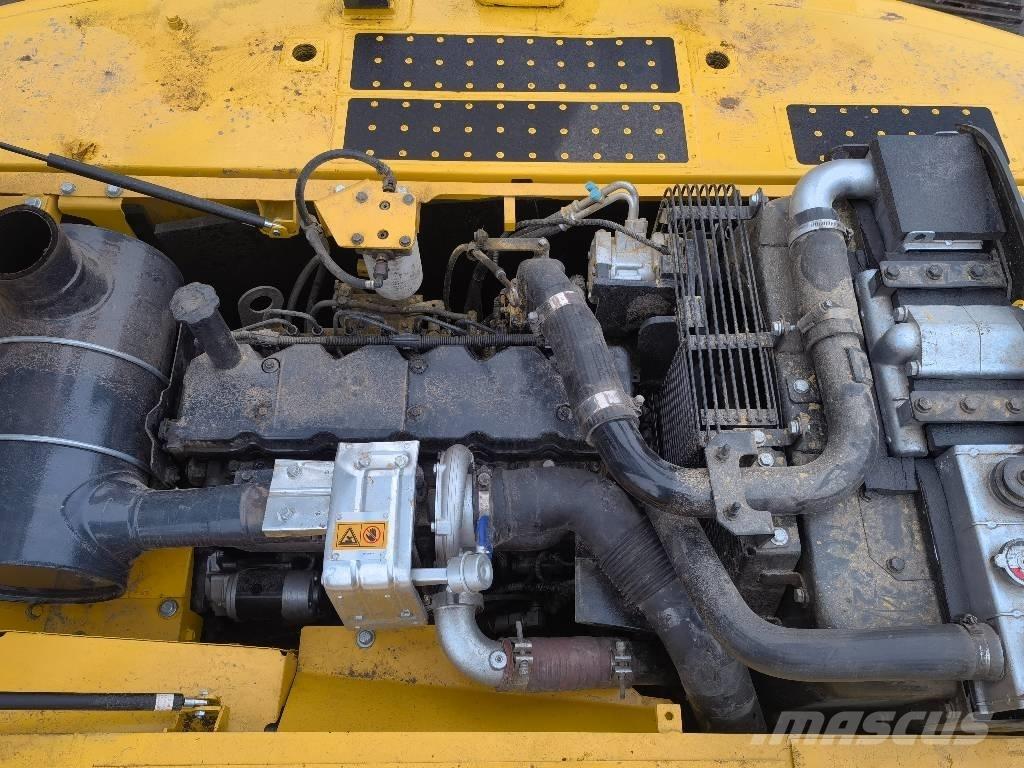 Komatsu PC 220-8 Paletli ekskavatörler