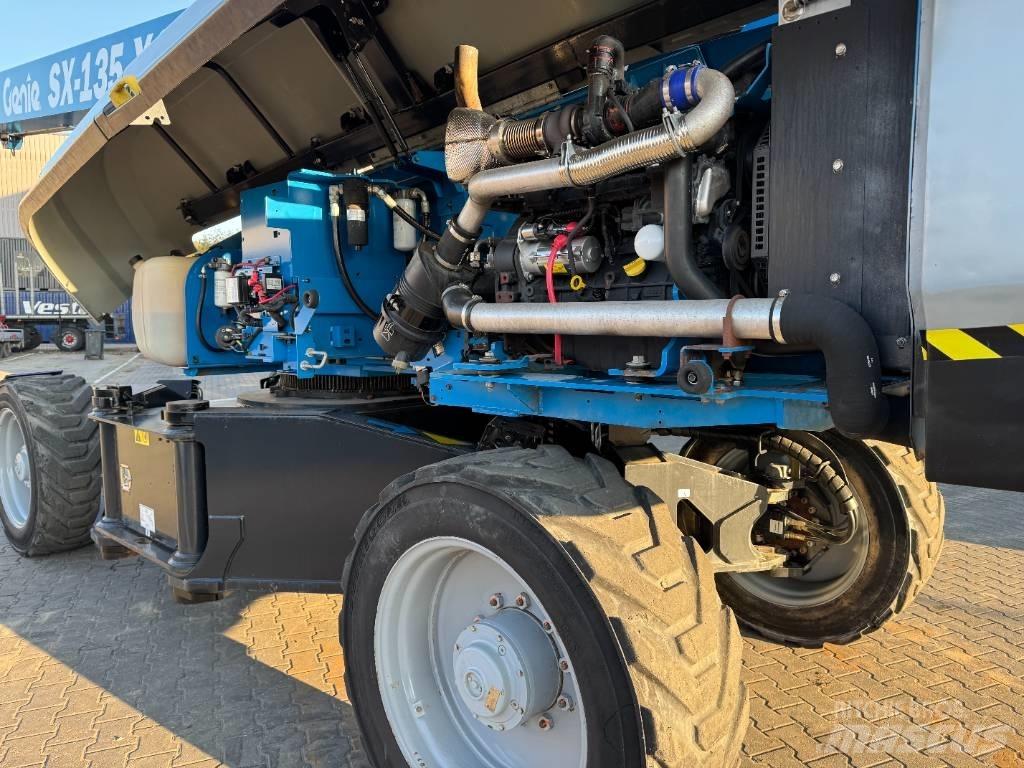 Genie SX 135 XC Teleskopik personel platformları