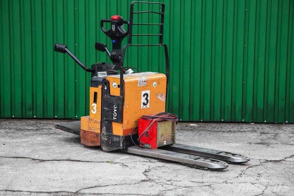 Toyota 7PML20/8 Düsük seviye platformu