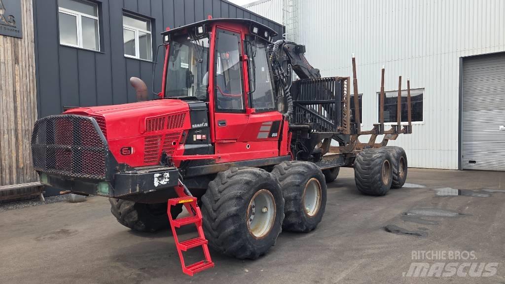 Komatsu 855 Tomruk yükleyici traktörler