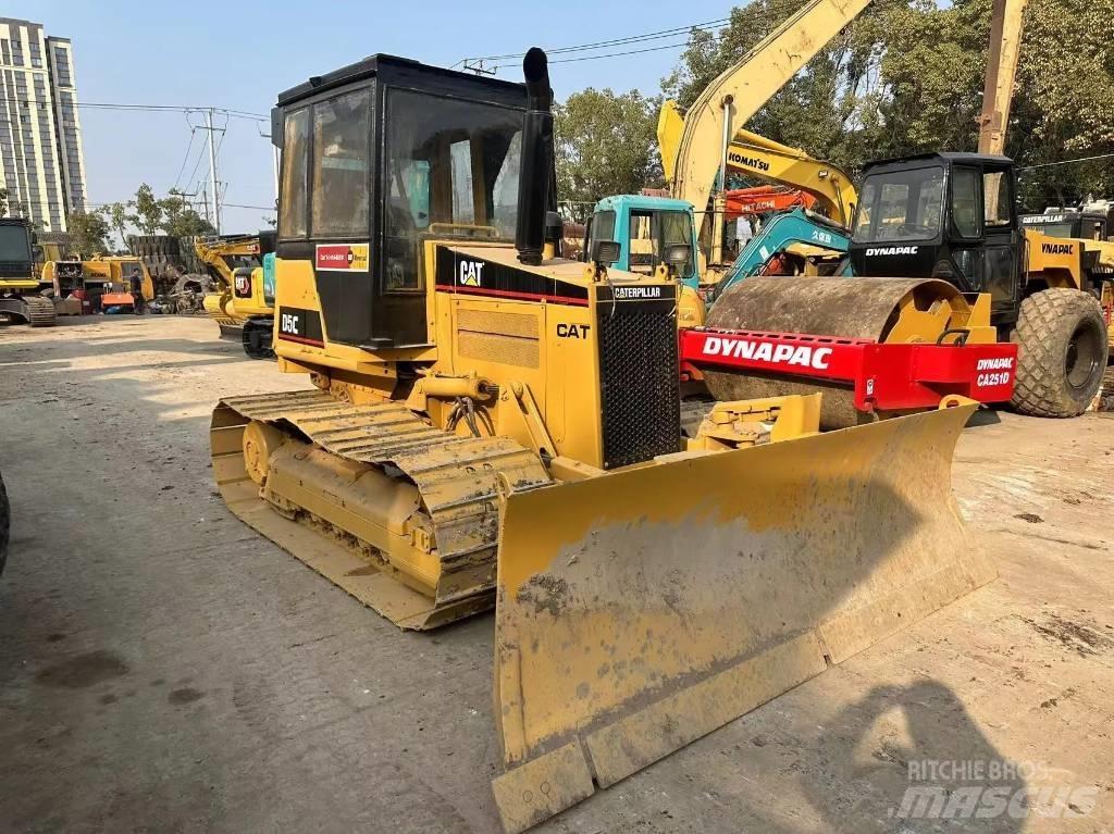 CAT D 5 C Paletli dozerler