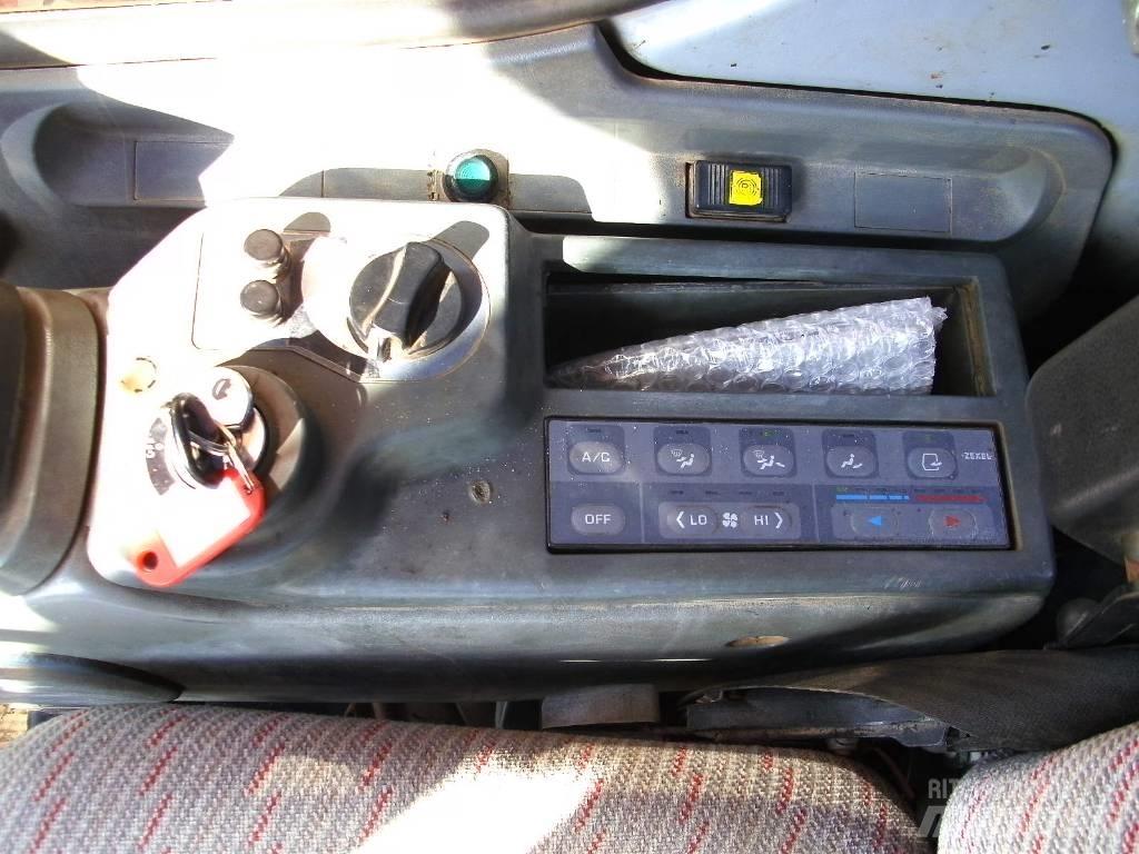 Fiat-Kobelco EX215W Lastik tekerli ekskavatörler