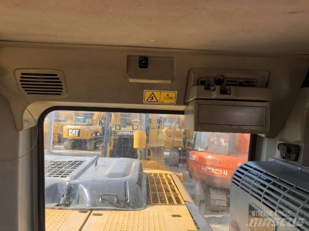 CAT 320 D Paletli ekskavatörler
