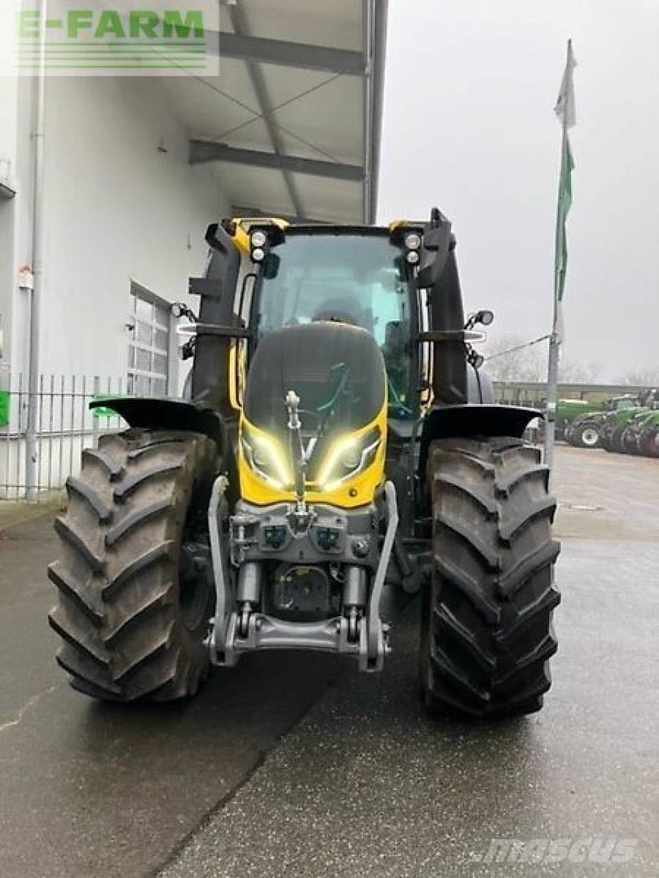 Valtra q305 Traktörler