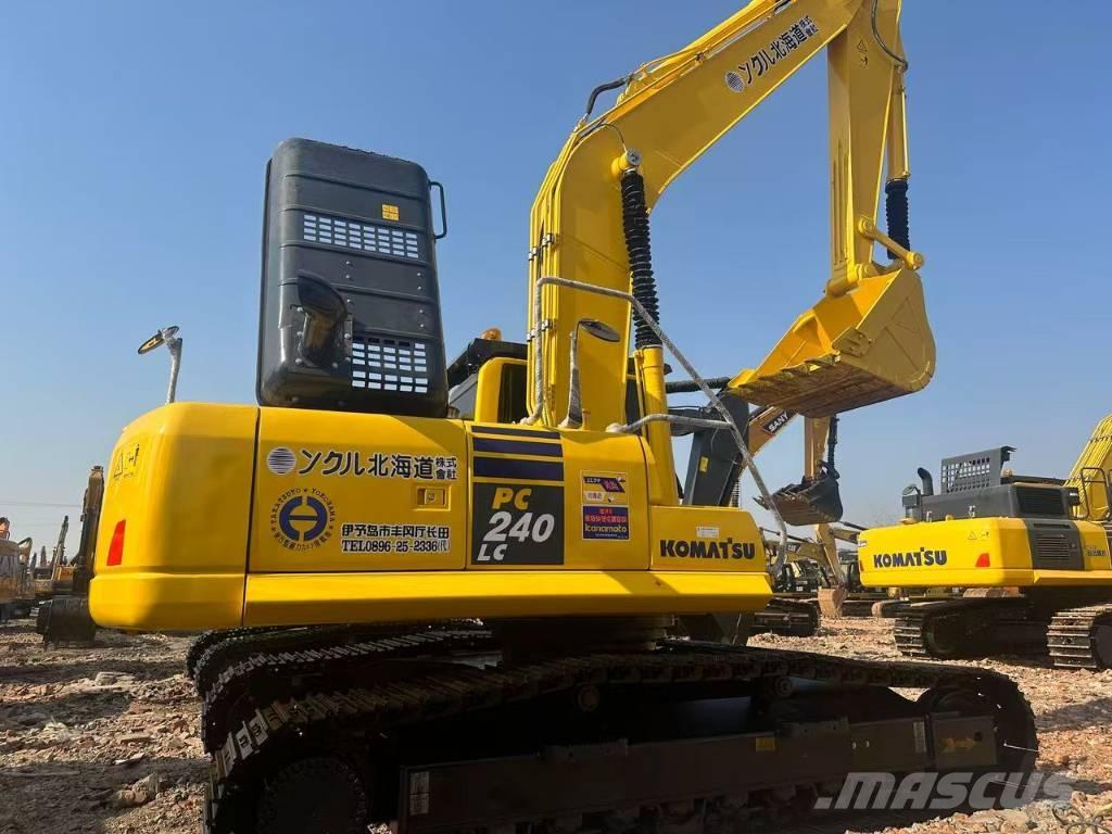 Komatsu PC 240 LC Paletli ekskavatörler