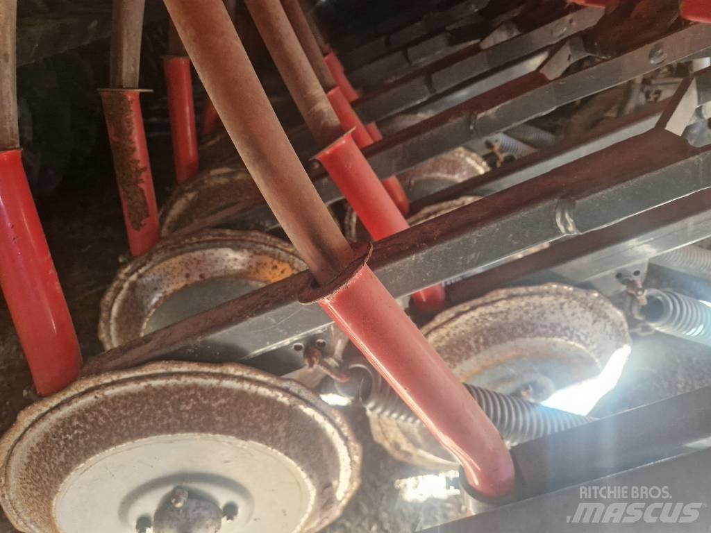 Tume Vega Kombine hububat mibzerleri