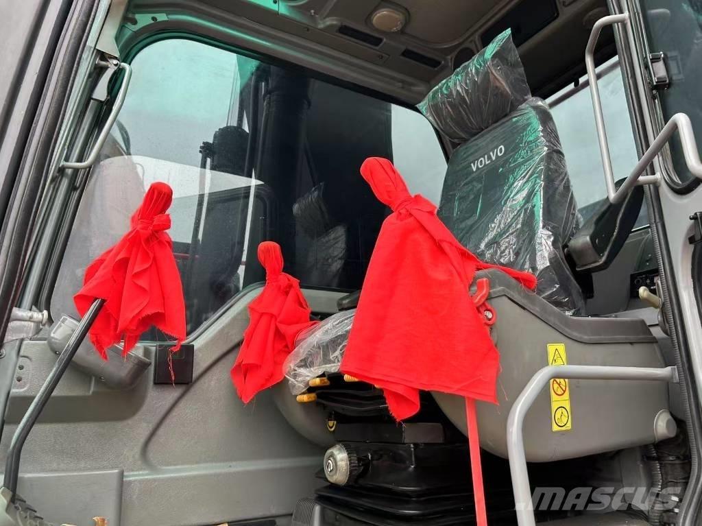 Volvo EC 240 Paletli ekskavatörler