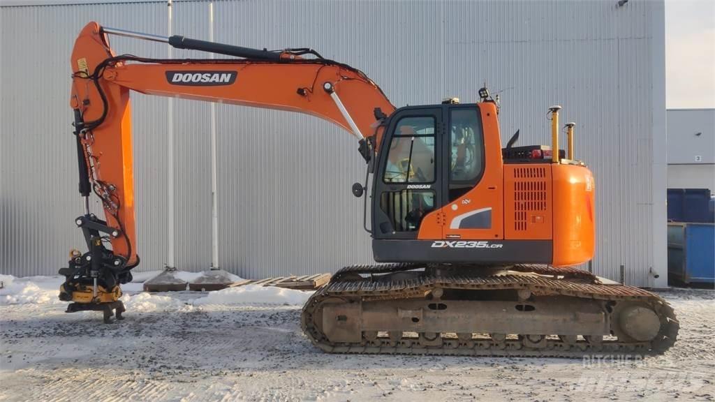 Doosan DX235LCR-5 Paletli ekskavatörler