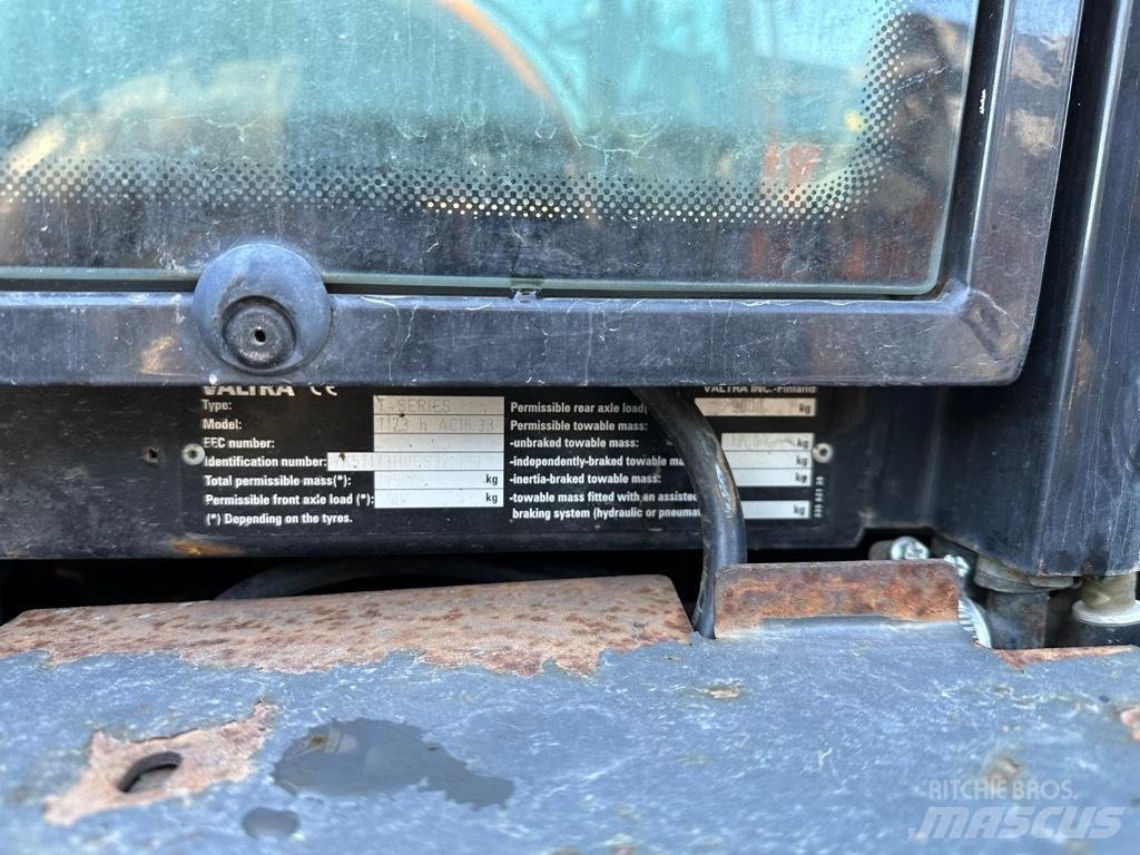 Valtra T 173 Traktörler