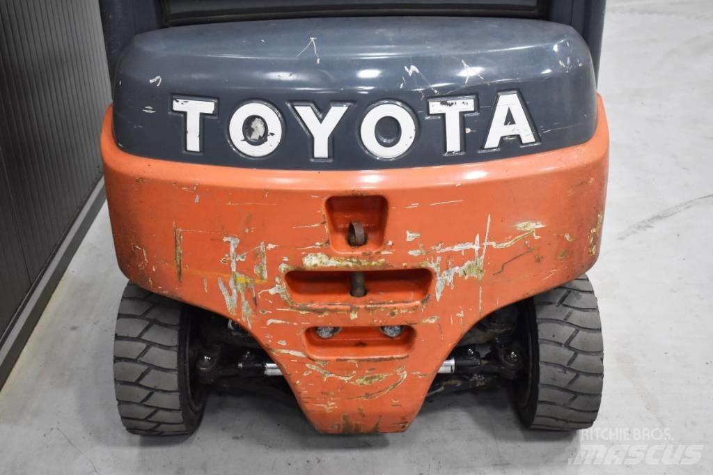 Toyota 8FBM16T Elektrikli forkliftler