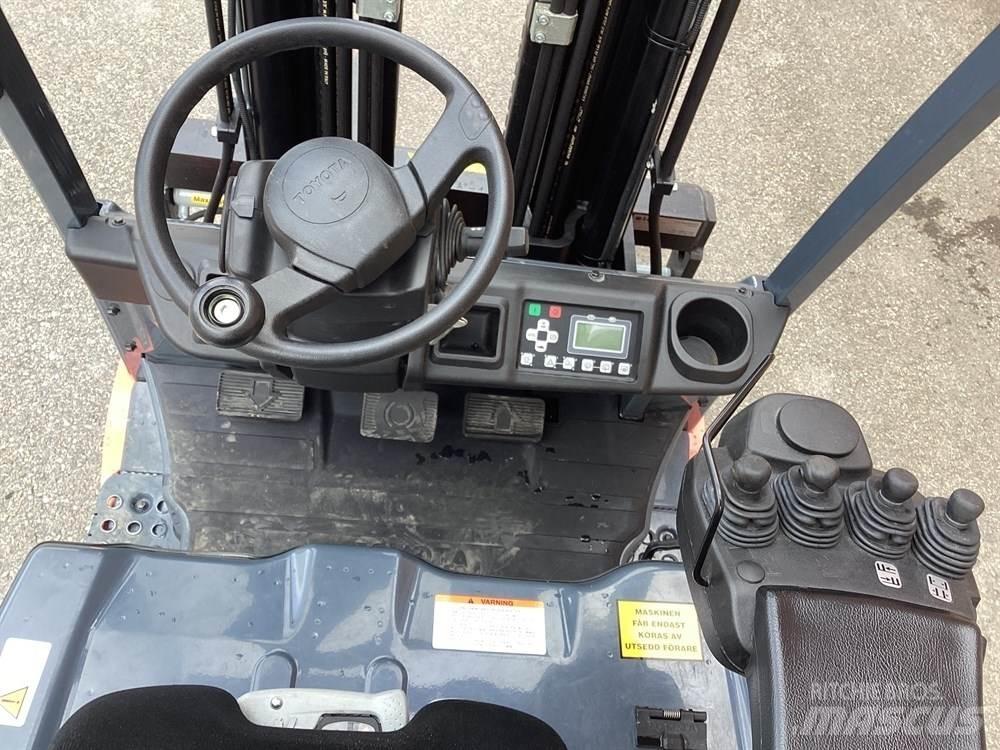 Toyota 8FBEK16T Elektrikli forkliftler