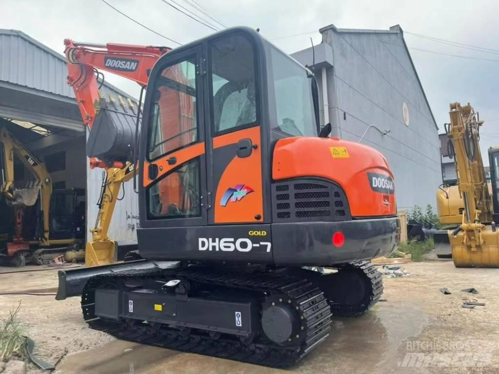 Doosan DH 60 Mini ekskavatörler, 7 tona dek