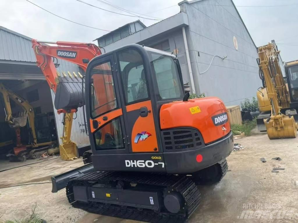 Doosan DH 60 Mini ekskavatörler, 7 tona dek