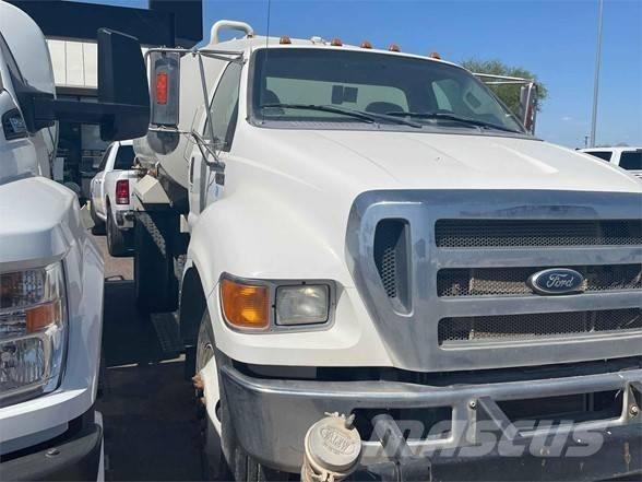 Ford F750 Tankerli kamyonlar