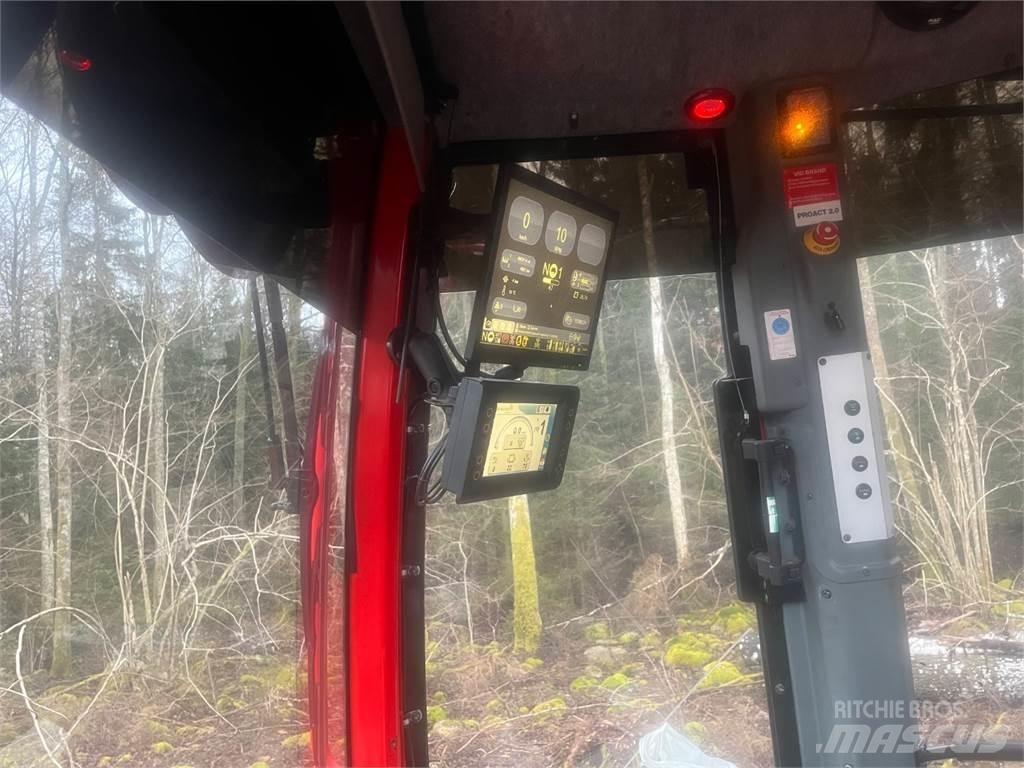 Komatsu 895 Tomruk yükleyici traktörler