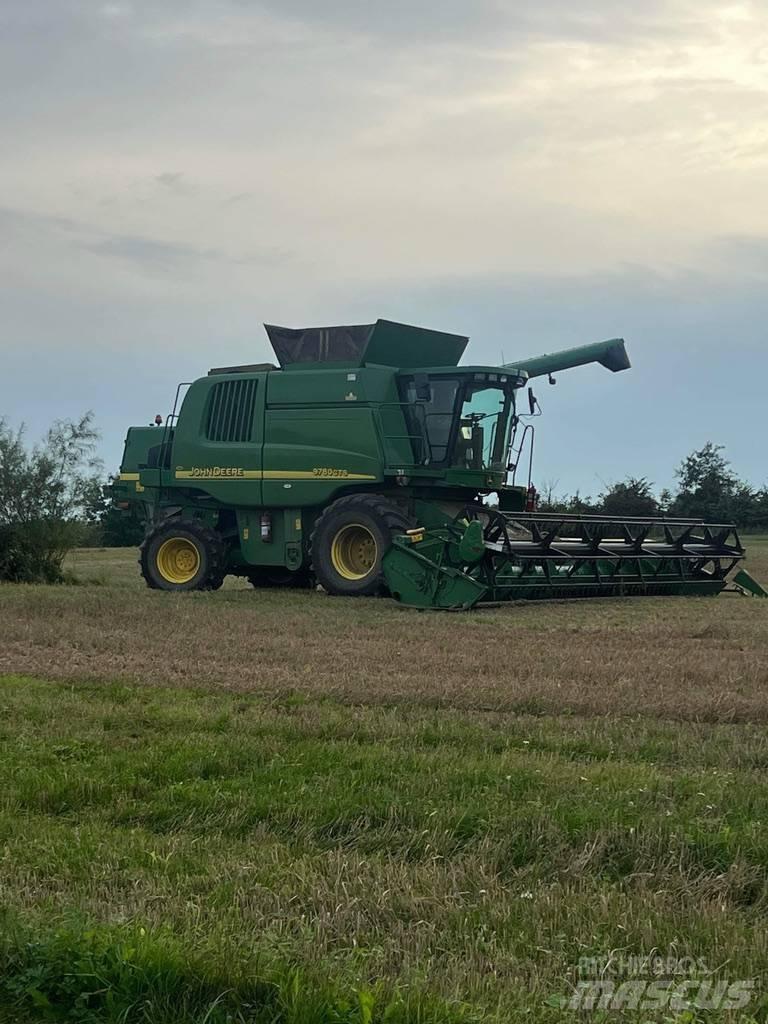 John Deere 9780 CTS Biçerdöverler