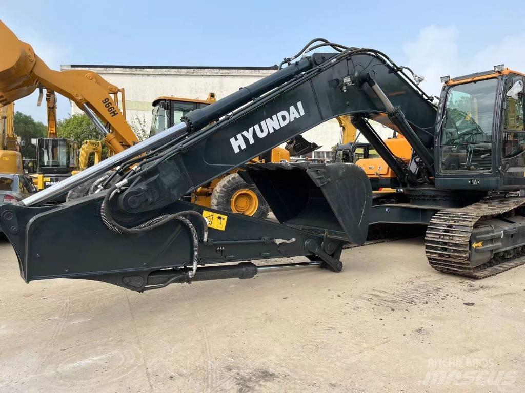 Hyundai 30 L-9 A Paletli ekskavatörler