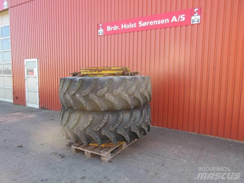 Firestone 20.8-38 Tekerlekler