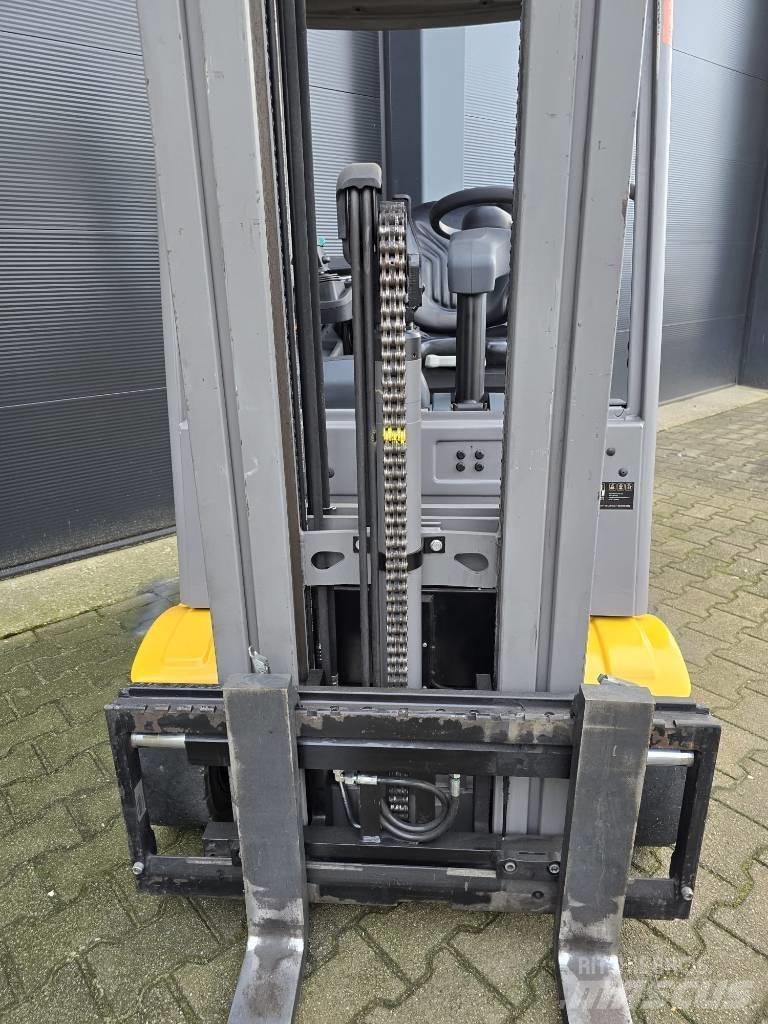 Jungheinrich EFG213 Elektrikli forkliftler