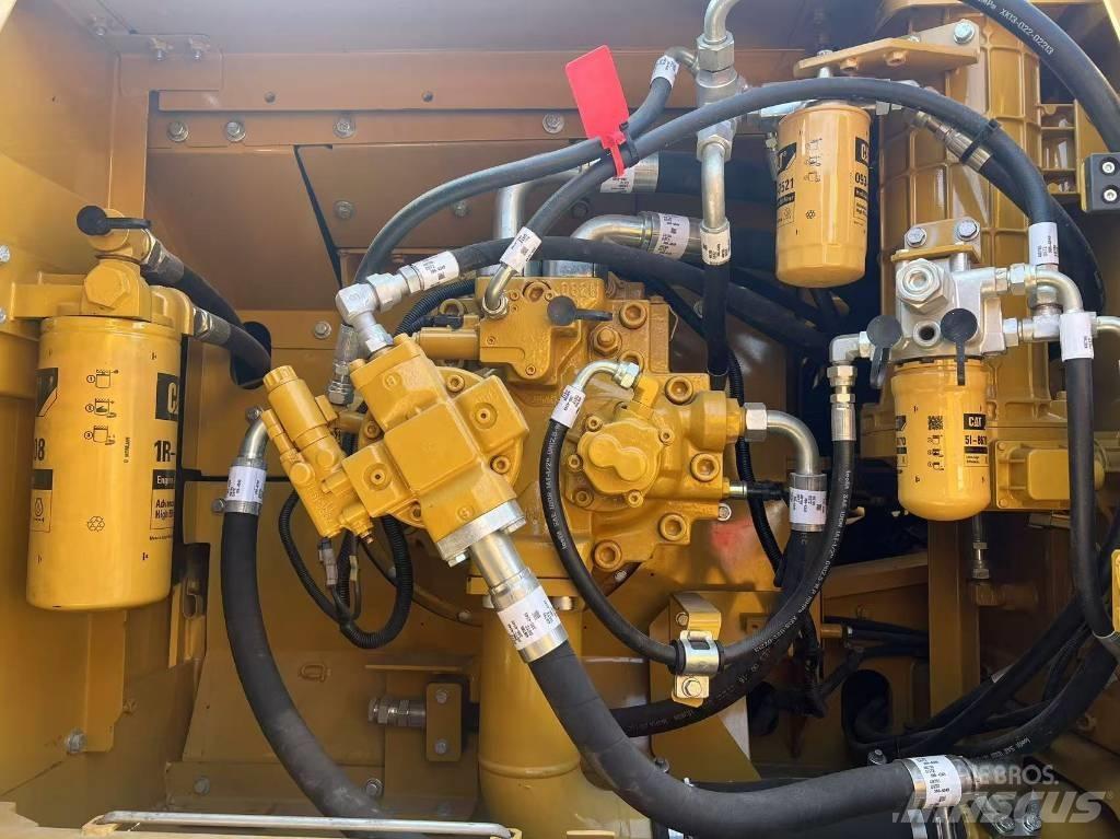 CAT 330 D Paletli ekskavatörler