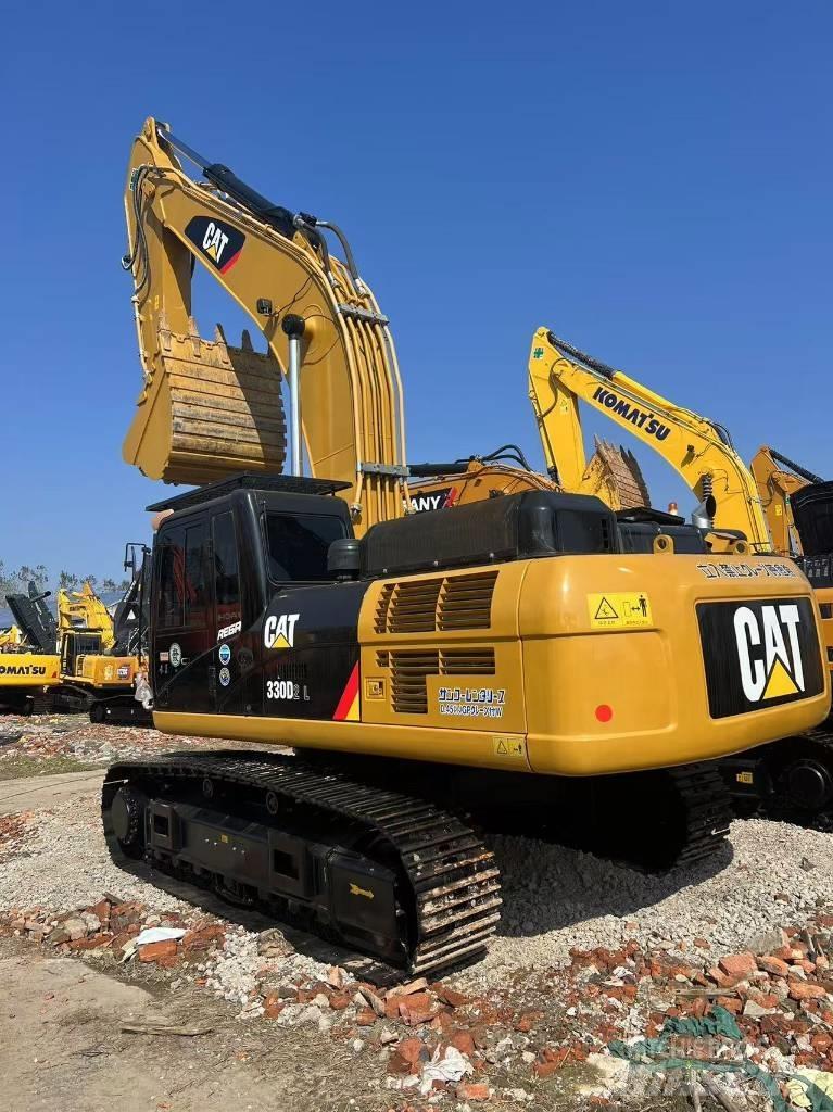 CAT 330 D Paletli ekskavatörler