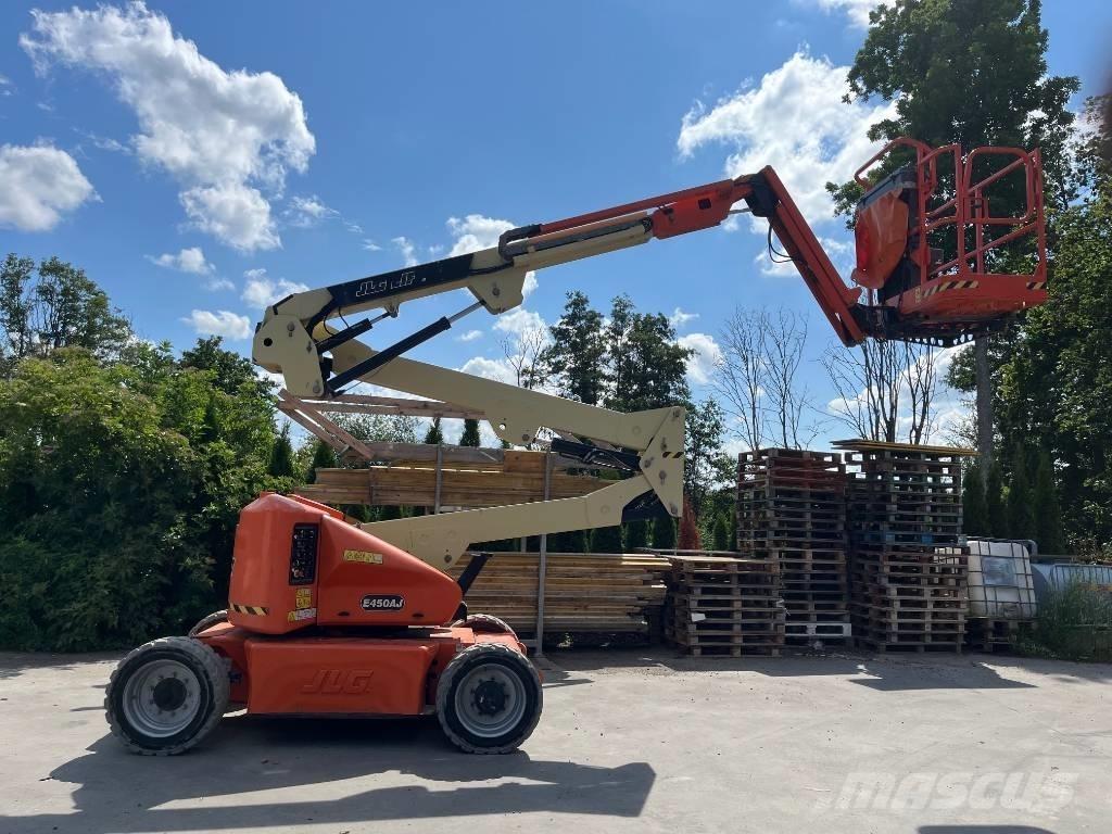 JLG E 450 AJ Körüklü personel platformları