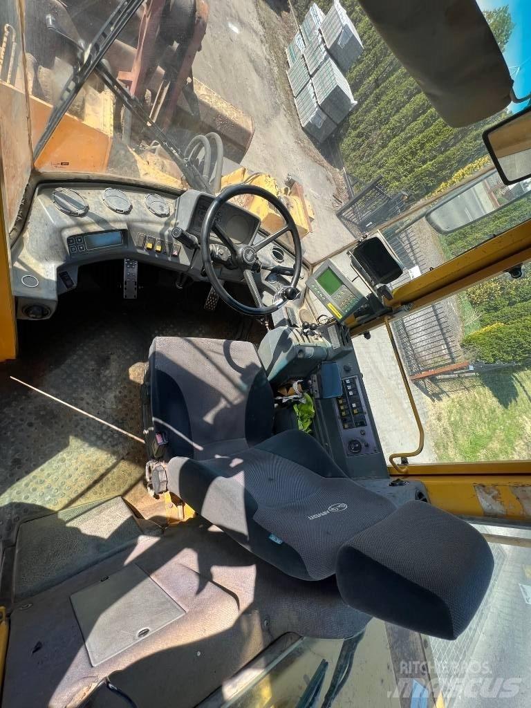 Volvo BM L150 Tekerlekli yükleyiciler