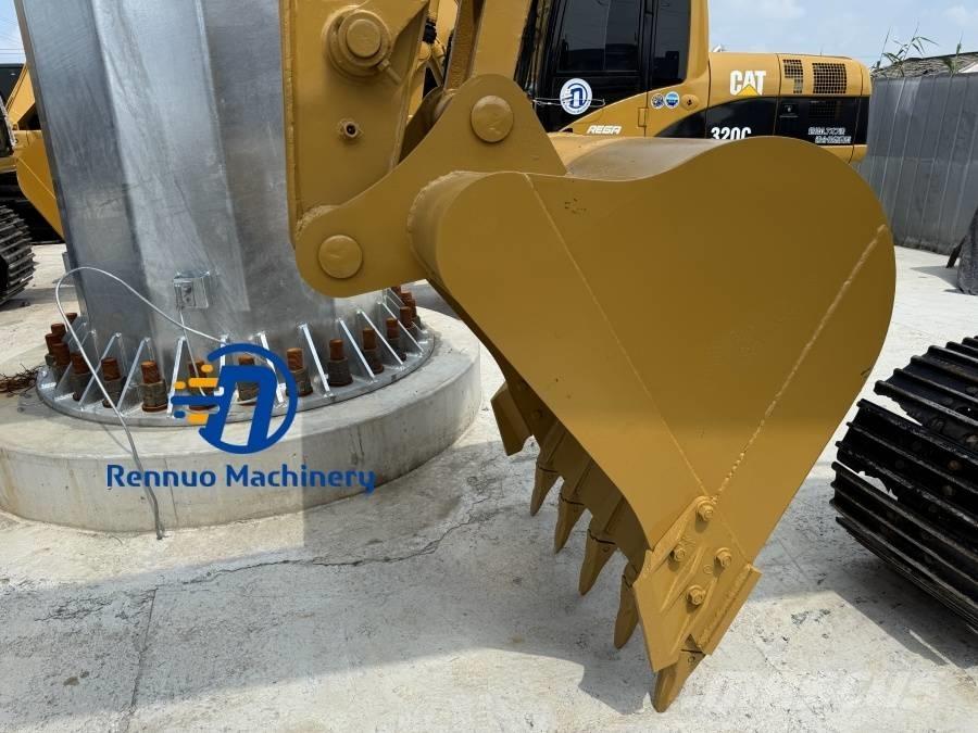 CAT 320B Paletli ekskavatörler