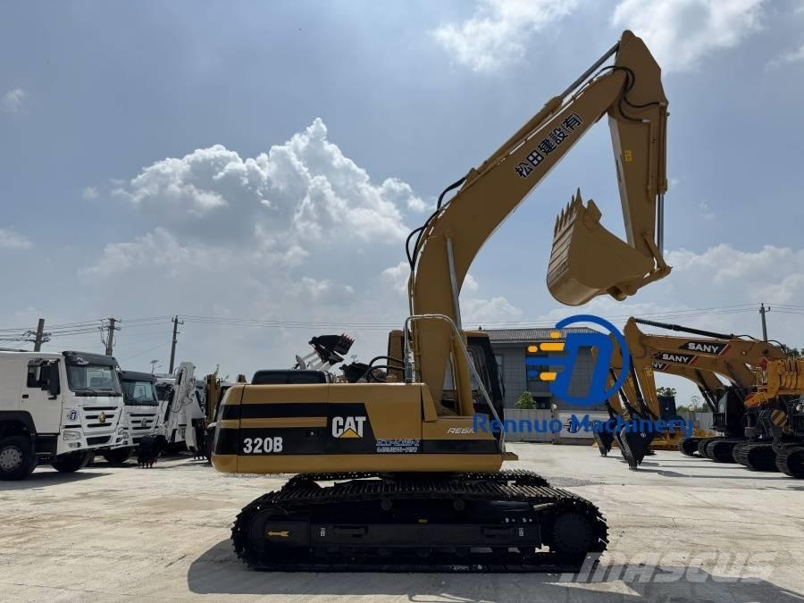 CAT 320B Paletli ekskavatörler