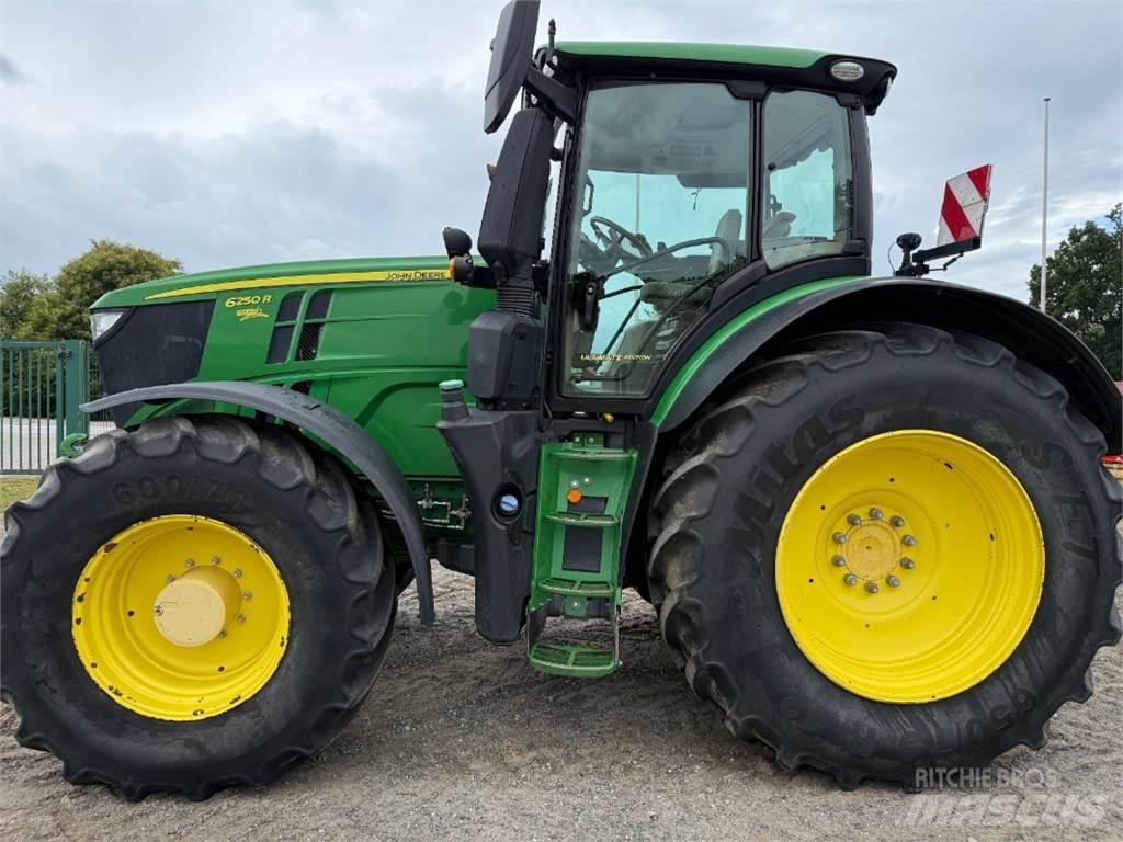 John Deere 6250R Diger tarim makinalari