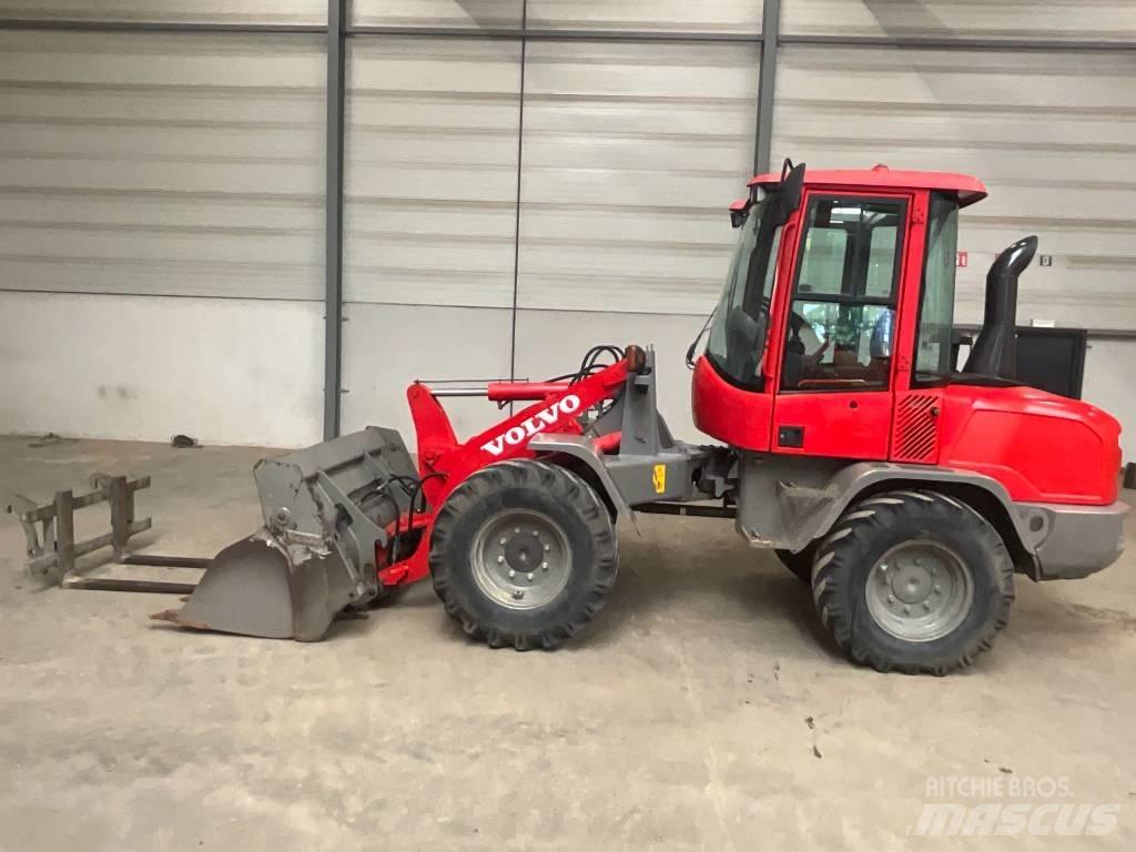 Volvo L 30 G Tekerlekli yükleyiciler
