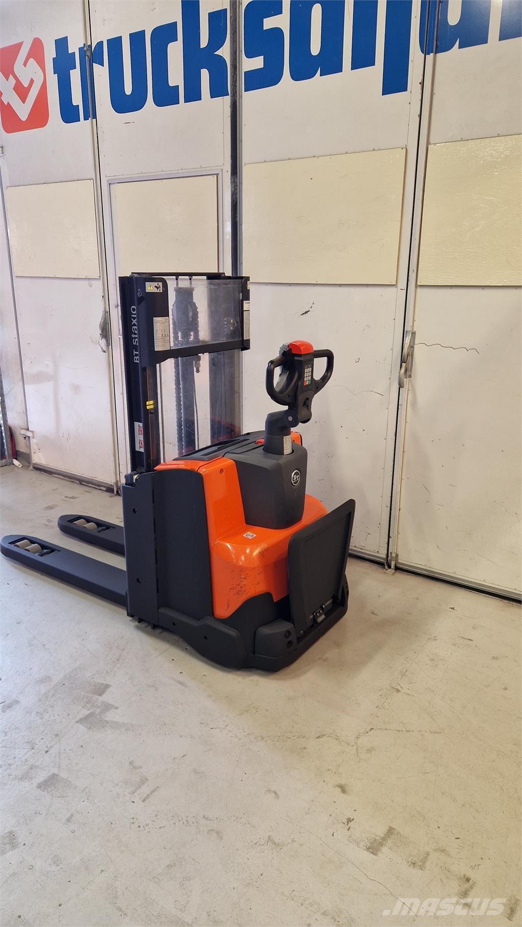 BT SWE200D Akülü depo ekipmanları