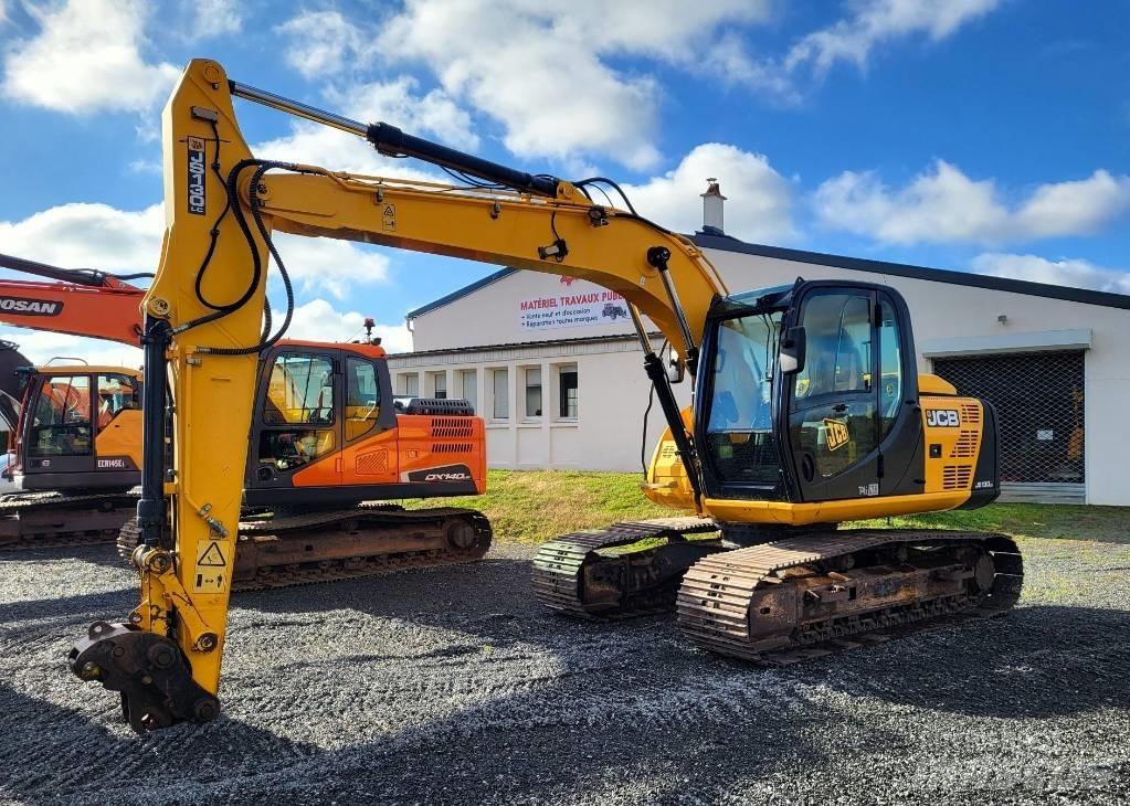 JCB JS 130 LC Paletli ekskavatörler