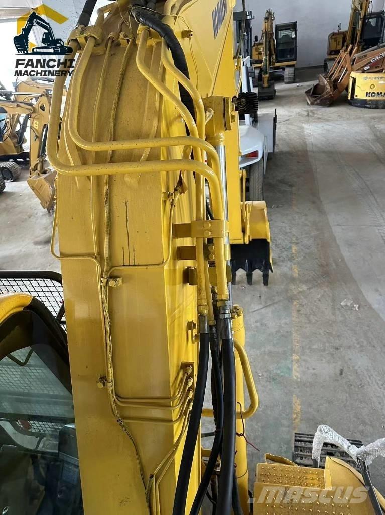 Komatsu PC 138 -8 Paletli ekskavatörler