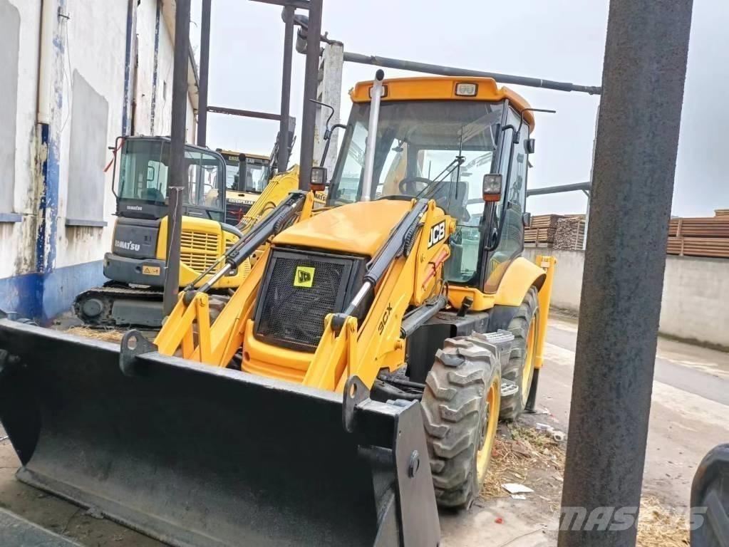 JCB 3 CX Lastik tekerli ekskavatörler