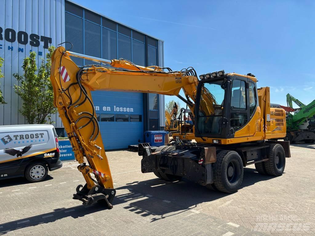 Doosan DX 160 W-3 Lastik tekerli ekskavatörler