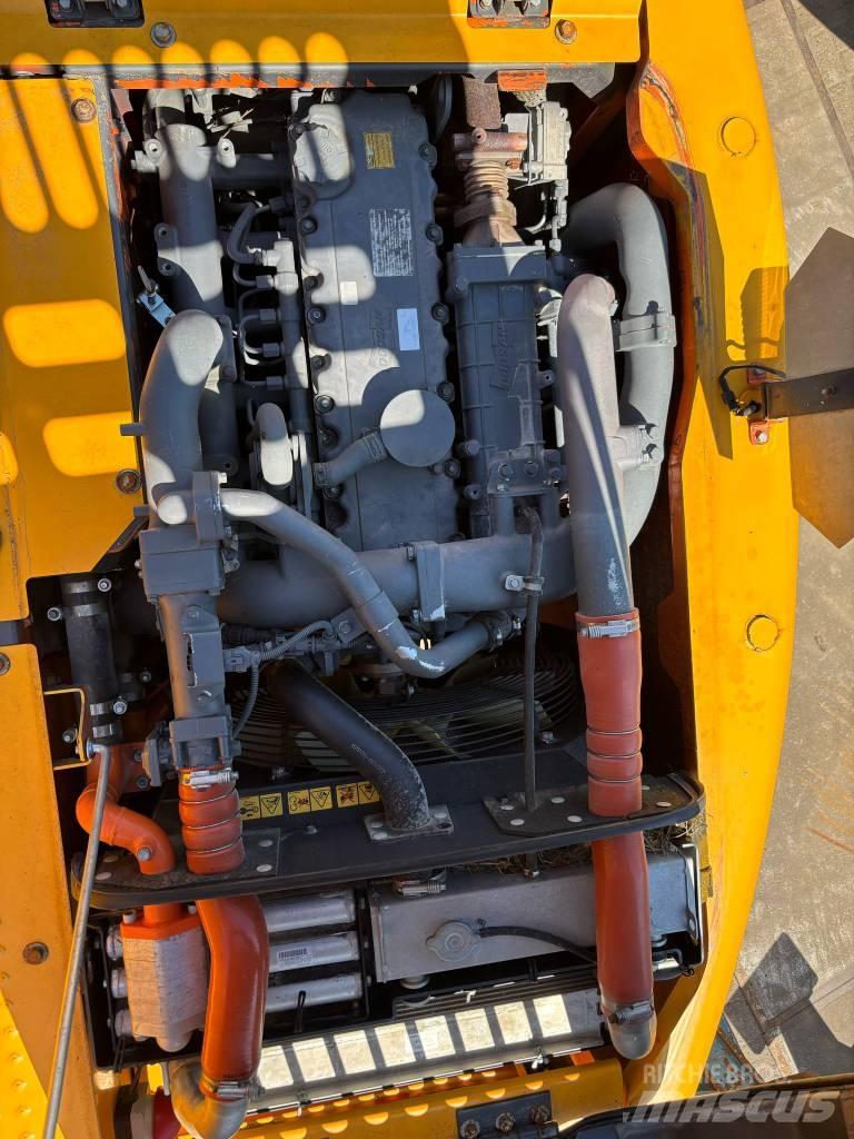 Doosan DX 160 W-3 Lastik tekerli ekskavatörler