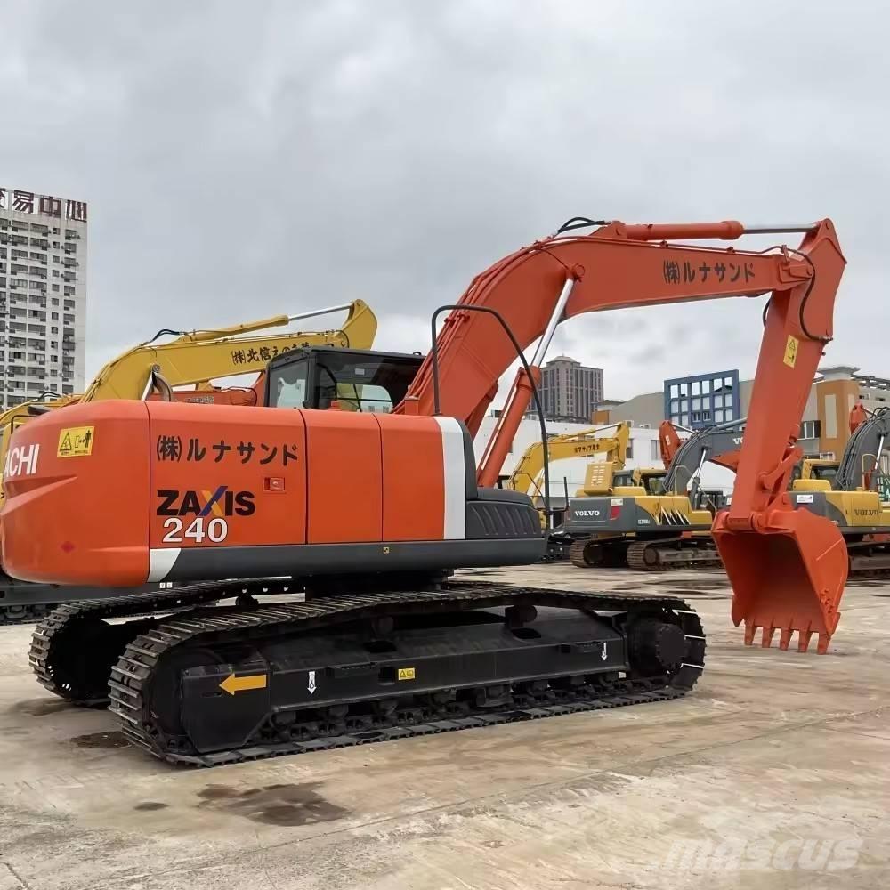 Hitachi ZX 240 Paletli ekskavatörler