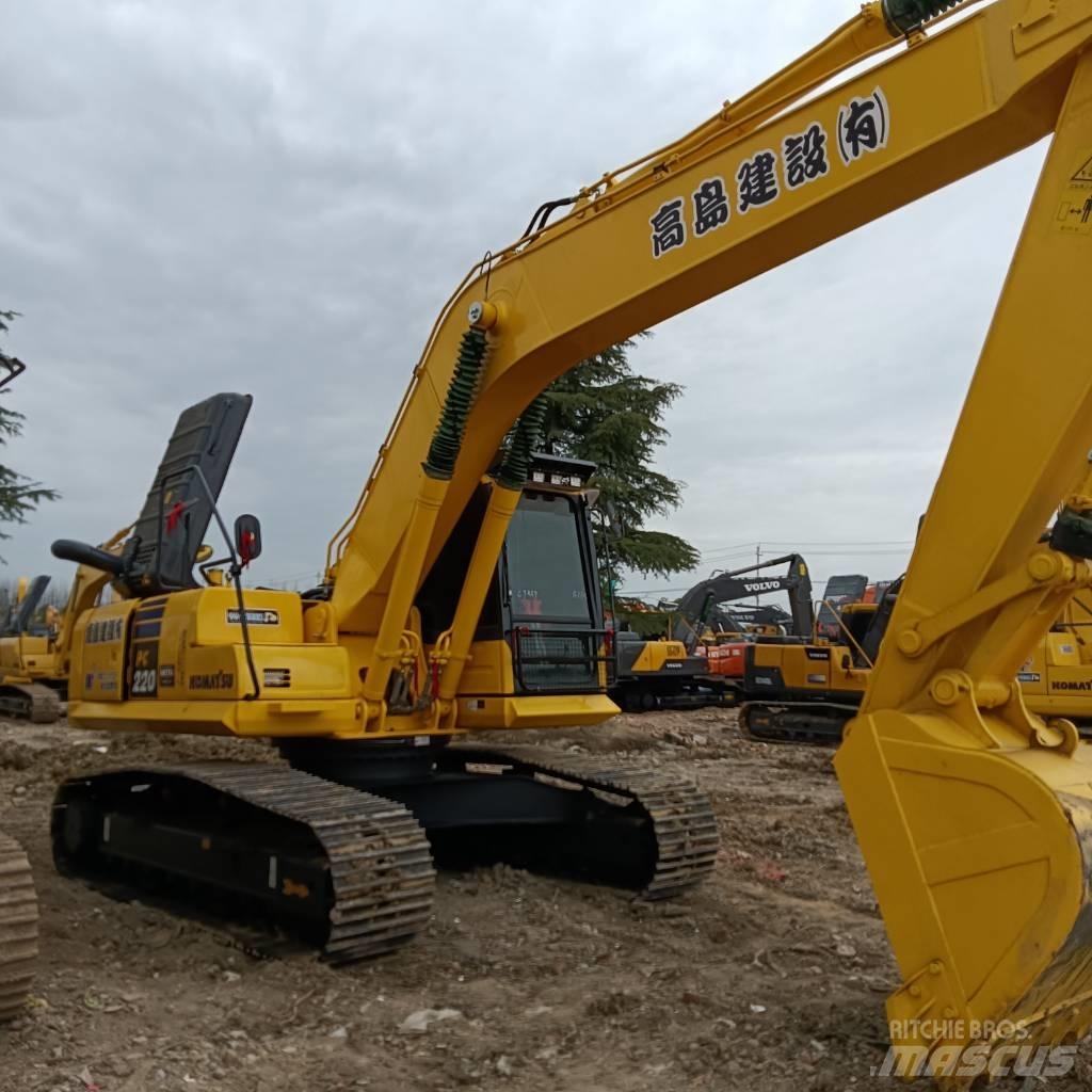 Komatsu PC 220-8 Paletli ekskavatörler